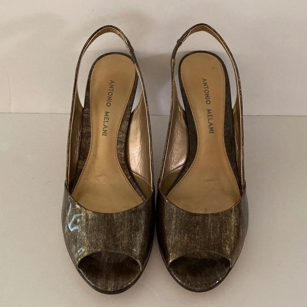 Antonio Melani Golden Bronze Peep Toe Slingback Heels/Size 8M/NEW/NEVER WORN!
